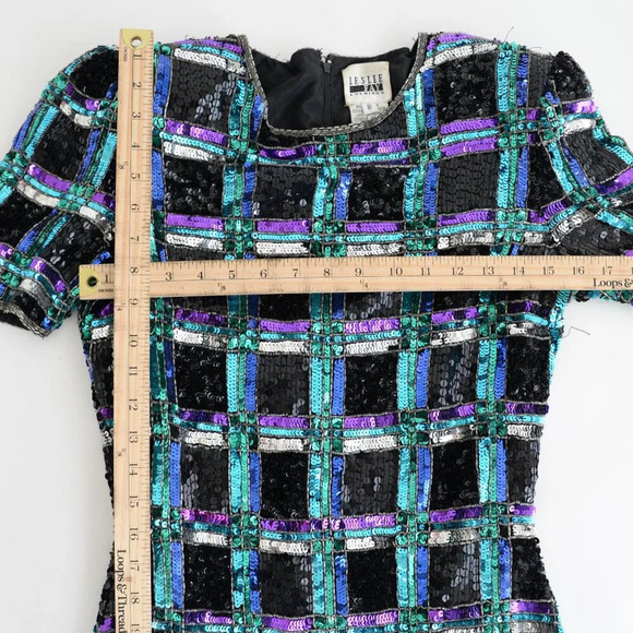 Leslie Fay Black w Purple Teal Sequin Evenings Short Sleeve Shift  Midi Dress 8 - Picture 5 of 13